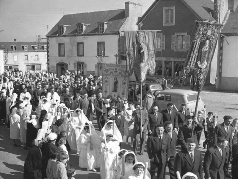 Communion solennelle PLONEOUR LANVERN