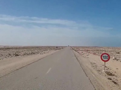 Route au Sahara Occidental